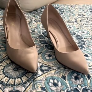 Women’s leather pumps 2” heel